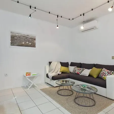 Joy4you Near And Center Appartement *